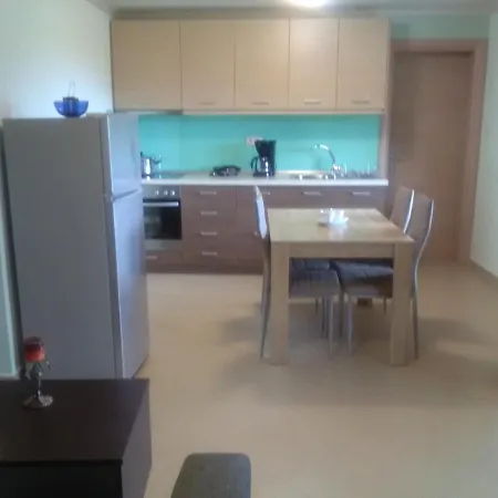 Poli's Ideal - Fully Renovated ! Tatil Evi