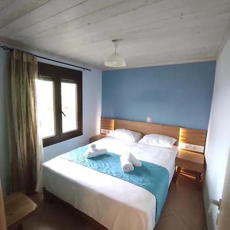 Poli's Ideal - Fully Renovated ! بيت للعطل *